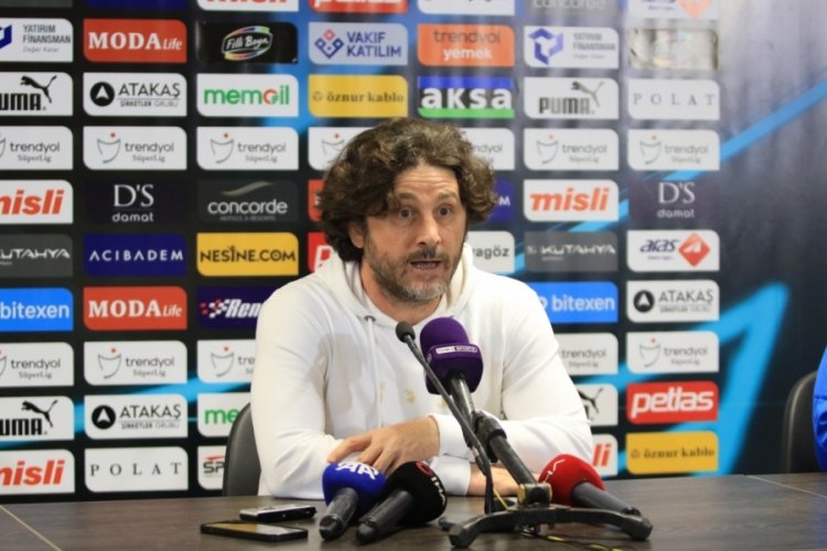 Fatih Tekke: Galibiyeti hak eden bir Alanyaspor vardı