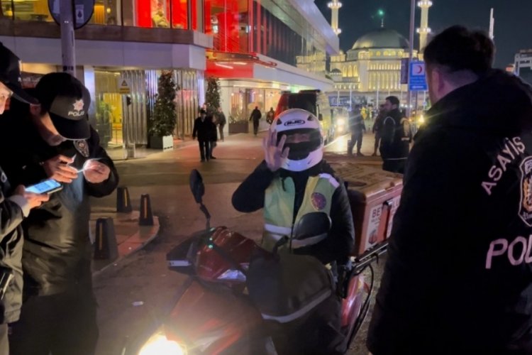 İstanbul'da  polis ekipleri tarafından 'Huzur İstanbul Uygulaması'
