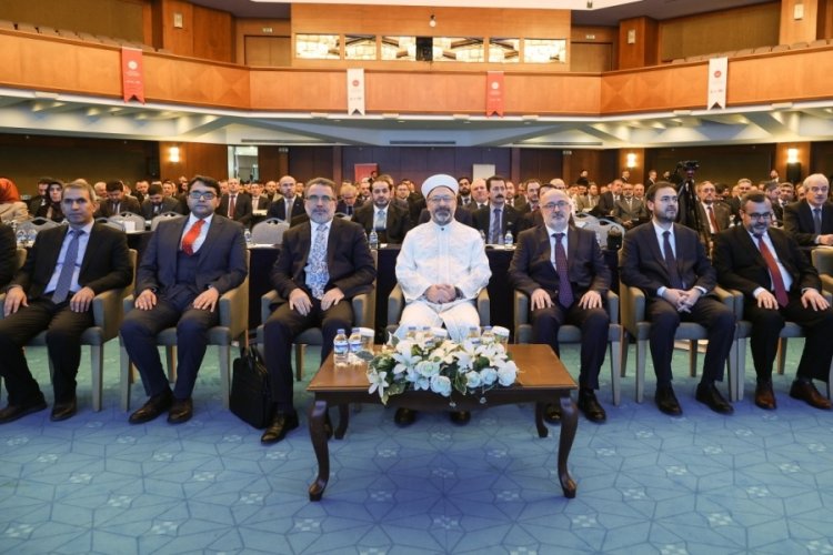 Diyanet İşleri Başkanı Erbaş: İslam'ın ahlak ilkelerini insanlığa yeniden teklif etmeliyiz