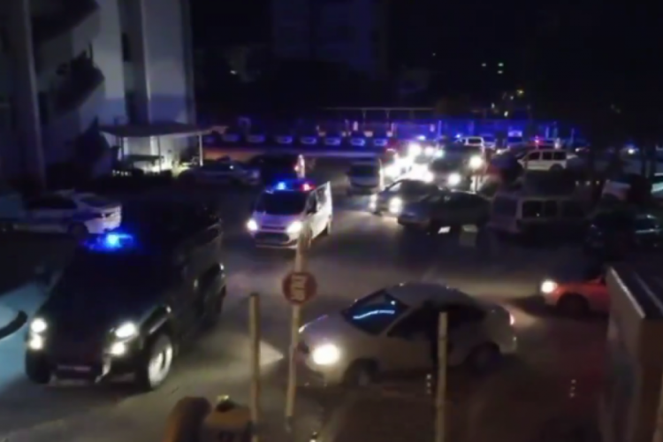 Siberg&ouml;z-17 operasyonlarında 15 ilde toplam 56 ş&uuml;pheli yakalandı!