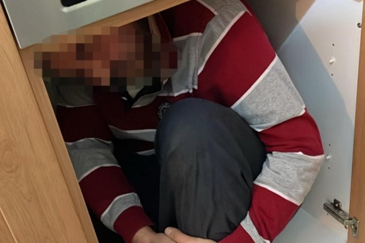 Bursa'da FET&Ouml;'c&uuml; dolap faresi b&ouml;yle yakalandı