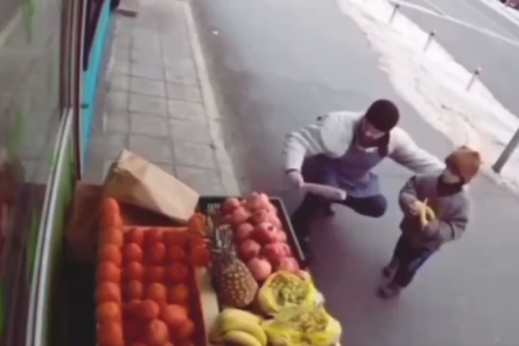 Market sahibinin yaptığı jest sosyal medyayı salladı!