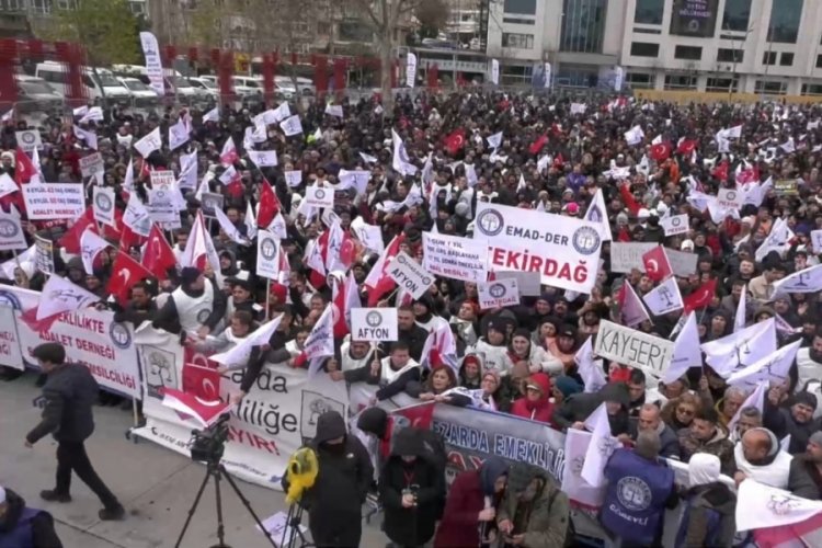 EMADDER, 'kademeli emeklilik' teması ile sokağa indi!