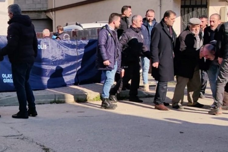 Bursa'da t&uuml;fekle başından vurulmuş halde &ouml;l&uuml; bulundu