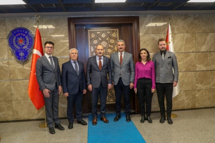 CHP Bursa B&uuml;y&uuml;kşehir Başkan Adayı Bozbey'den İl Emniyet M&uuml;d&uuml;r&uuml;ne ziyaret