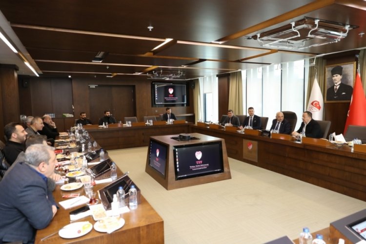 2. ve 3. Lig Kul&uuml;pler Birliği'nden Başkan B&uuml;y&uuml;kekşi'ye teşekk&uuml;r ziyareti