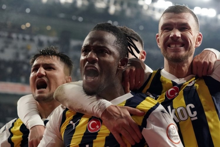 Fenerbah&ccedil;e, Başakşehir'e karşı son 5 ma&ccedil;ı kazandı