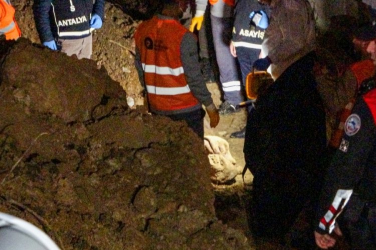 Antalya'da kuryenin cesedi ile aynı yerde bulundu, 5 aydır arandığı ortaya &ccedil;ıktı