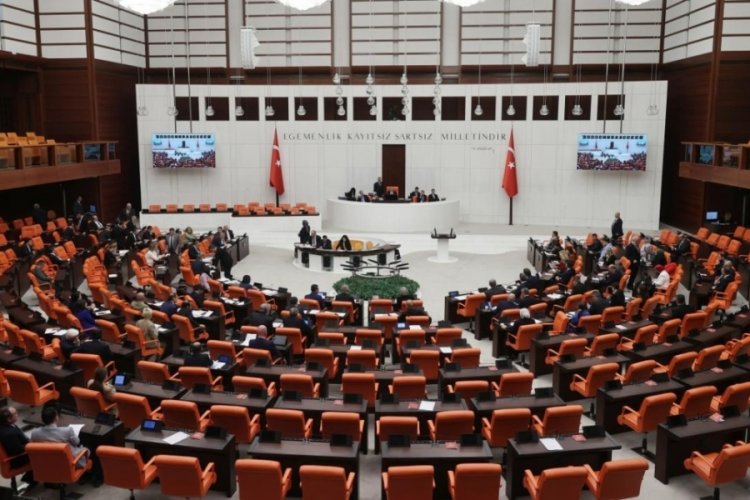 &Ccedil;alışma hayatıyla ilgili d&uuml;zenlemeler i&ccedil;eren kanun teklifi TBMM Genel Kurulunda