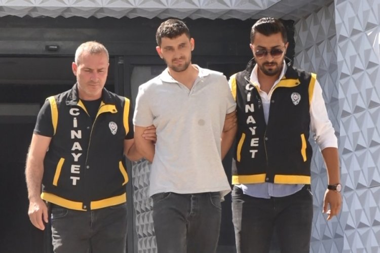 Bursa'da metroda 'yan baktın' tartışmasında yolcuyu bı&ccedil;aklayan sanığın cezası belli oldu!