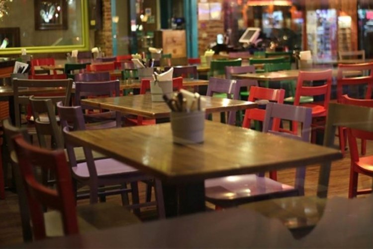 Restoran ve kafeler dijital panolarla da fiyat tarifelerini duyurabilecek