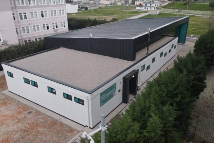 Bursa Yılıdırım'da iki spor salonu a&ccedil;ılış i&ccedil;in g&uuml;n sayıyor