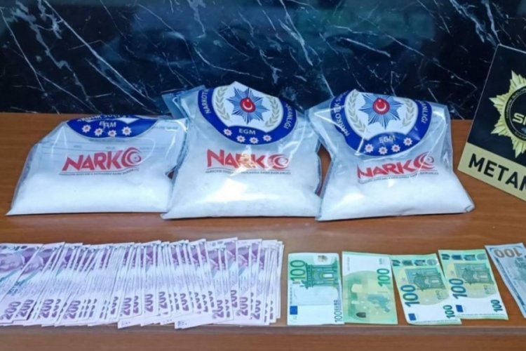Sakarya'da uyuşturucu operasyonu: 13 g&ouml;zaltı