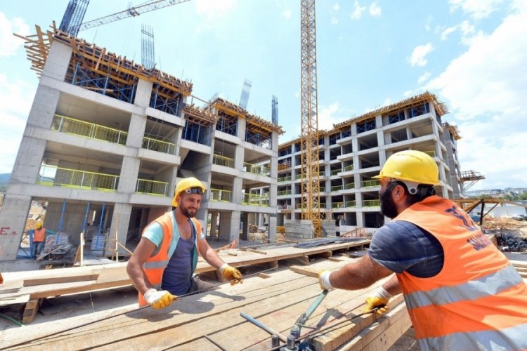 İnşaat ustası maaşları 100 bin TL'yi buldu