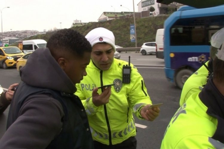 Pendikspor'lu Leandro Kappel'e trafik cezası: İstanbul'da denetime takıldı