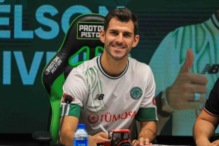 Konyaspor'da Nelson Oliveira ile yollar ayrıldı
