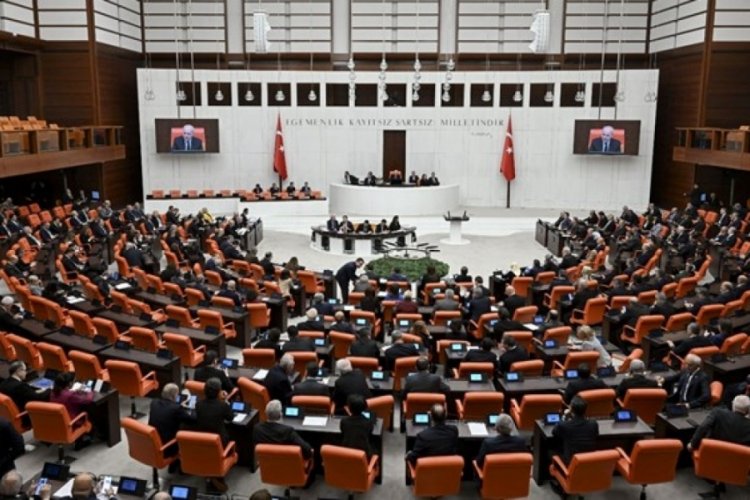 Emekliye ek zam Meclis'te kabul edildi