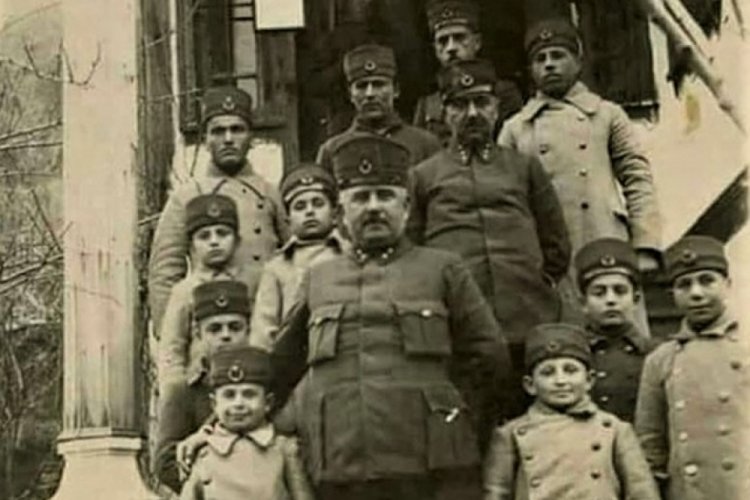 Tarihte bug&uuml;n vefat eden tanınmış isimler kimler? (26 Ocak)