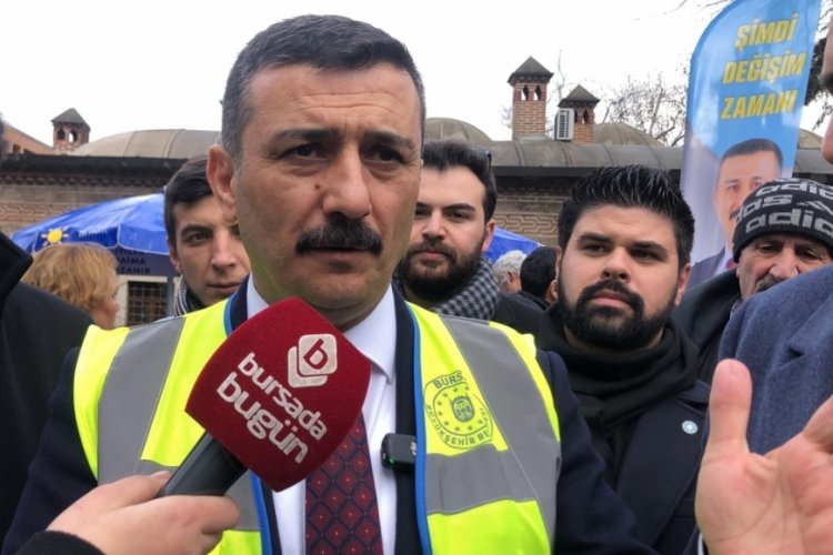 İYİ Parti BBB Başkan Adayı T&uuml;rkoğlu'na Ulucami &ouml;n&uuml;nde zabıta engeli