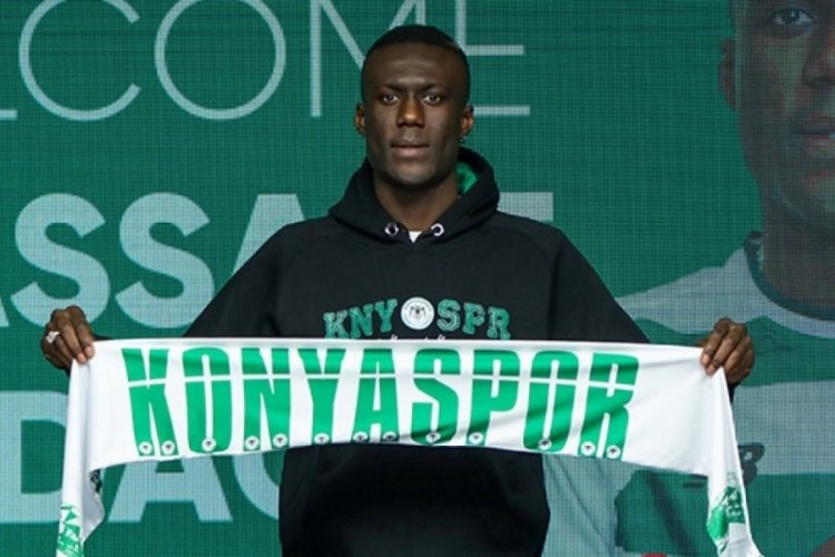 Konyaspor Alassane Ndao ile 2,5 yıllık s&ouml;zleşme imzaladı