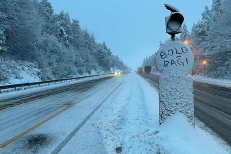 Bolu Dağı ge&ccedil;işi Ankara istikameti ağır taşıt trafiğine kapatıldı