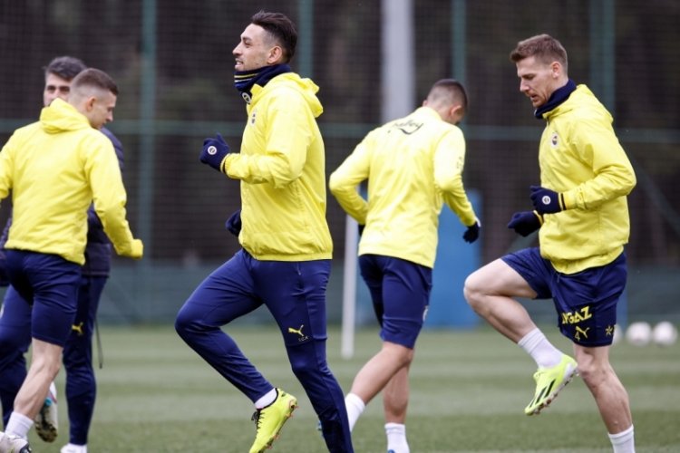 Fenerbah&ccedil;e, MKE Ankarag&uuml;c&uuml; ma&ccedil;ı hazırlıklarını s&uuml;rd&uuml;rd&uuml;