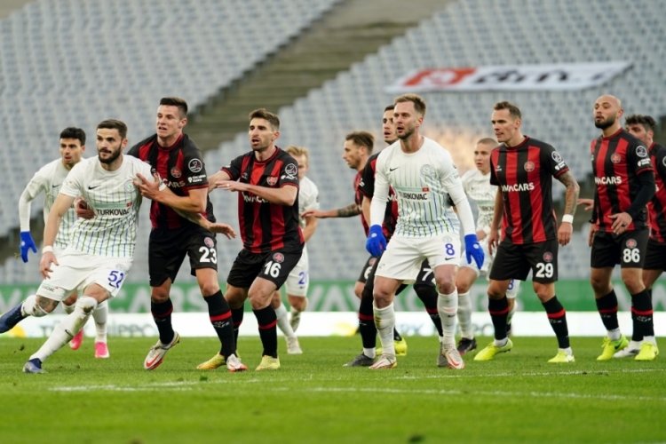 Fatih Karag&uuml;mr&uuml;k ile &Ccedil;aykur Rizespor 6. kez karşı karşıya gelecek