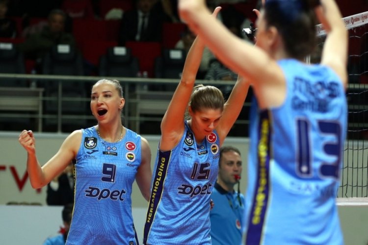 Kadınlar voleybolda Fenerbah&ccedil;e - Beşiktaş derbisi zamanı
