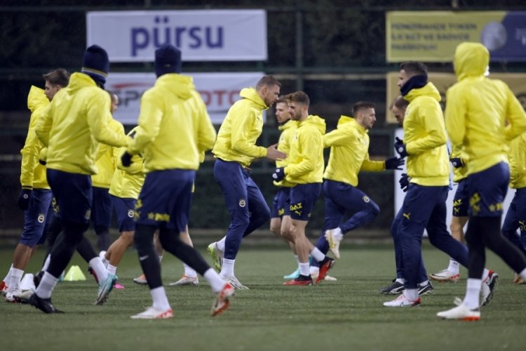 Fenerbah&ccedil;e, MKE Ankarag&uuml;c&uuml; ma&ccedil;ı hazırlıklarını tamamladı