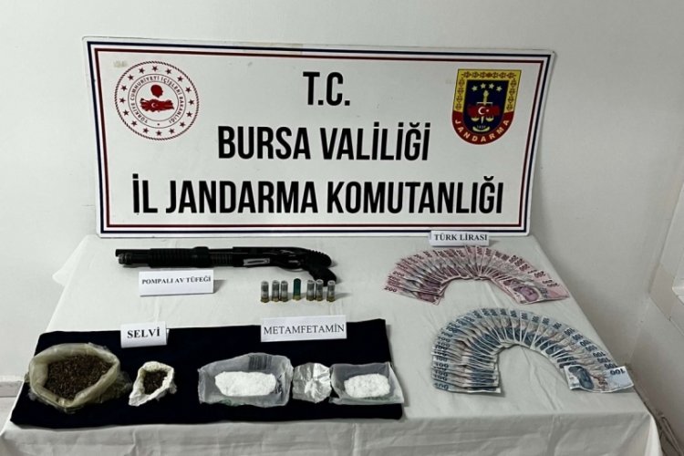 Bursa'da kesinleşmiş hapis cezası bulunan şahıs yakalanarak g&ouml;zaltına alındı!