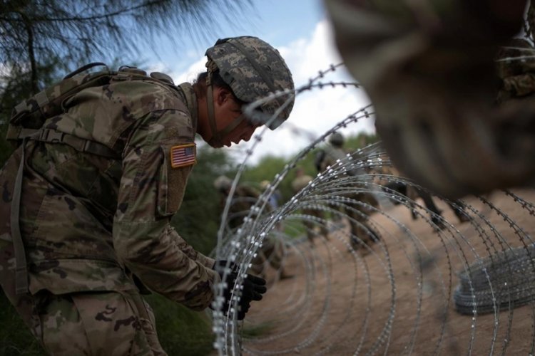 ABD h&uuml;k&uuml;metiyle Texas eyaleti arasında sınır yetki anlaşmazlığı s&uuml;r&uuml;yor