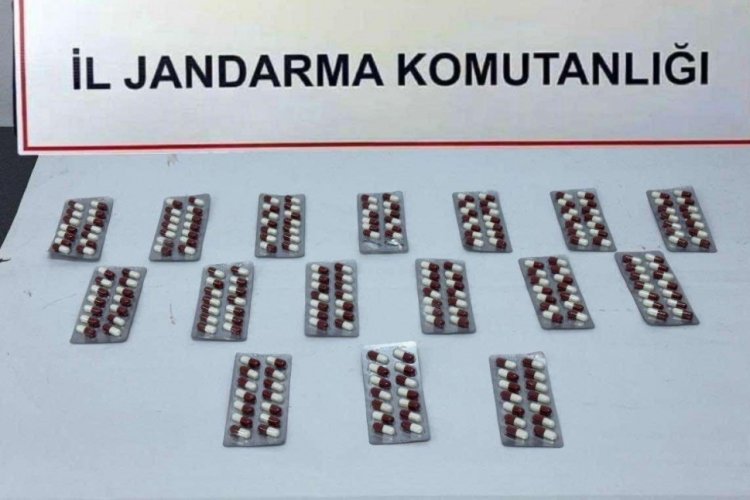 Kırıkkale'de 2 şahsın &uuml;zerinde uyuşturucu hap ele ge&ccedil;irildi