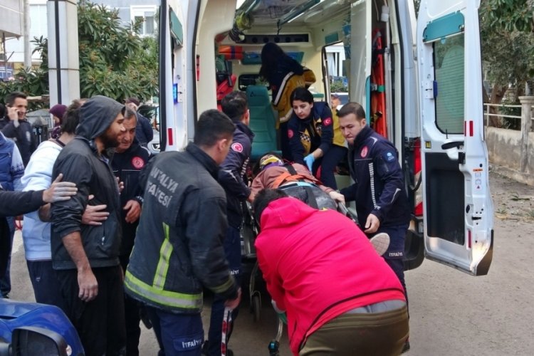 Antalya'da gen&ccedil; kadın tadilatı yapılan terasında &ccedil;&ouml;ken &ccedil;atının altında kaldı