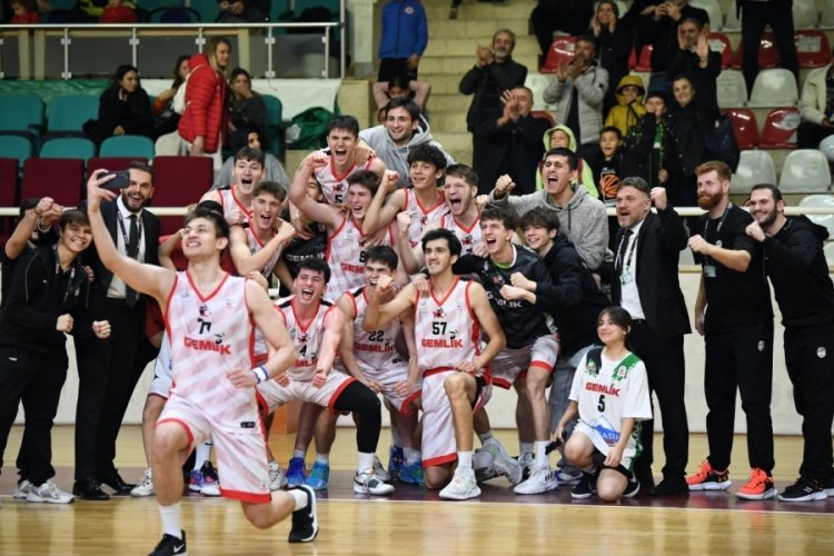 Gemlik Basketbol, Bordo Sportif RS'yi mağlup etti