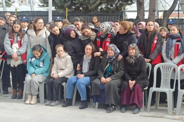 Şehit polis memuru Cengiz Parlak, son yolculuğuna uğurlandı