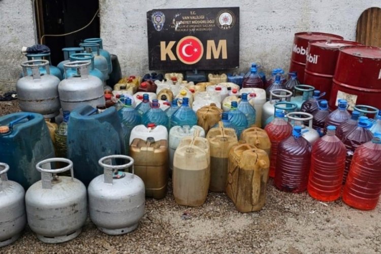 Van'da binlerce ka&ccedil;ak su&ccedil; unsuru ele ge&ccedil;irildi