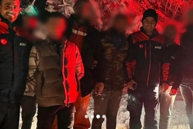 AFAD, Zonguldak'ta dağda mahsur kalan 4 genci kurtardı