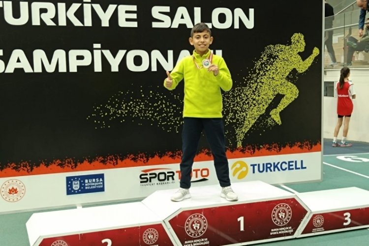 Gemlik atletizmde başarıya koşuyor