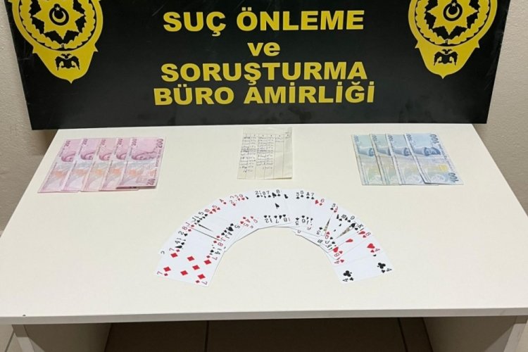 Tekirdağ'da kumar oynayan altı kişiye 38 bin 550 TL para cezası verildi!