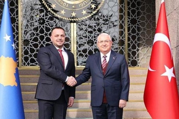 Yaşar G&uuml;ler, Kosovalı mevkidaşı ile g&ouml;r&uuml;şt&uuml;