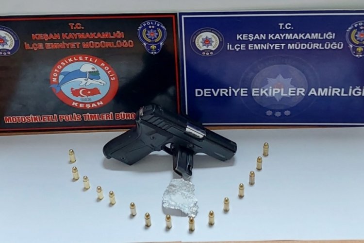 Edirne'de 7 ruhsatsız tabanca ve 51 fişek ele ge&ccedil;irildi