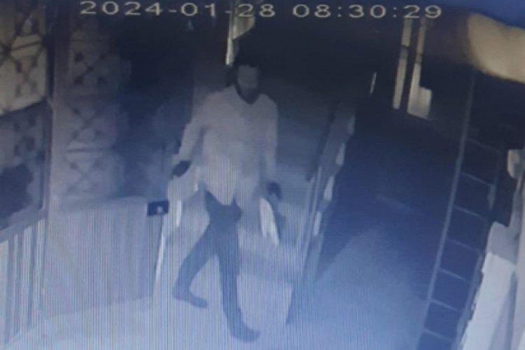 Bursa'da Veysel Karani T&uuml;rbesi'nde art arda hırsızlık!