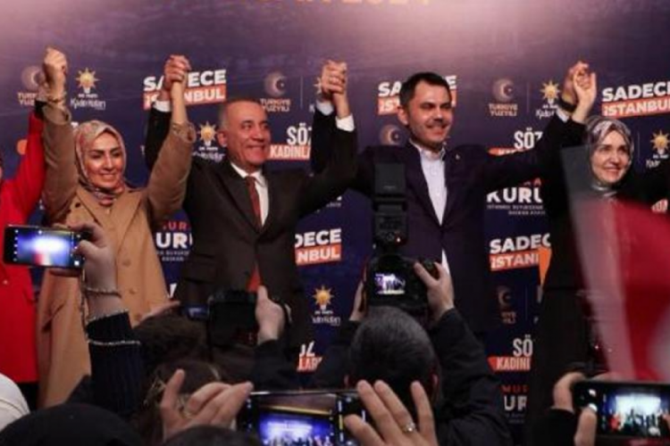 Murat Kurum: İstanbul'da en &ouml;nemli rol kadınlarımızın olacaktır