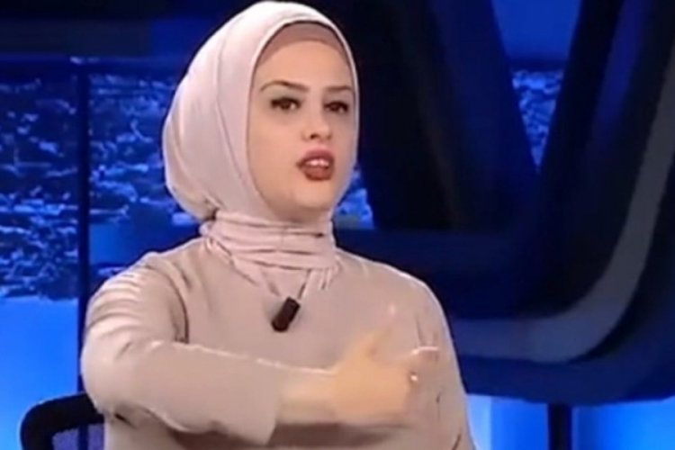 Canlı yayında cin &ccedil;ıkarma seansı yapan Pelin H&uuml;rman, son haliyle dikkat &ccedil;ekti