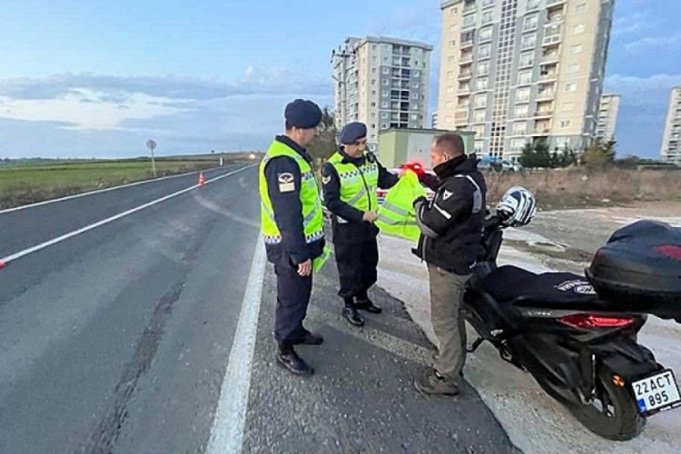 Edirne'de vatandaşlara y&ouml;nelik trafik eğitimleri devam ediyor
