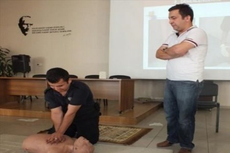 Kırıklareli'de g&ouml;revli personele temel ilkyardım eğitimi verildi