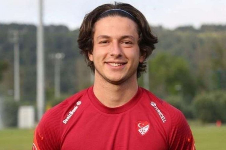 Enis Destan kimdir?