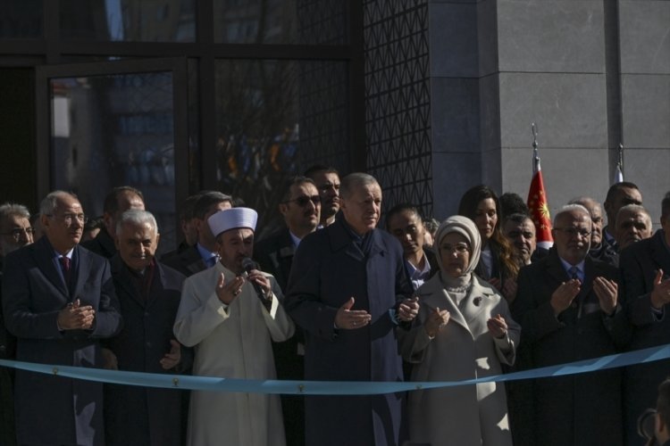 AK Parti Merkez Hizmet binası a&ccedil;ıldı