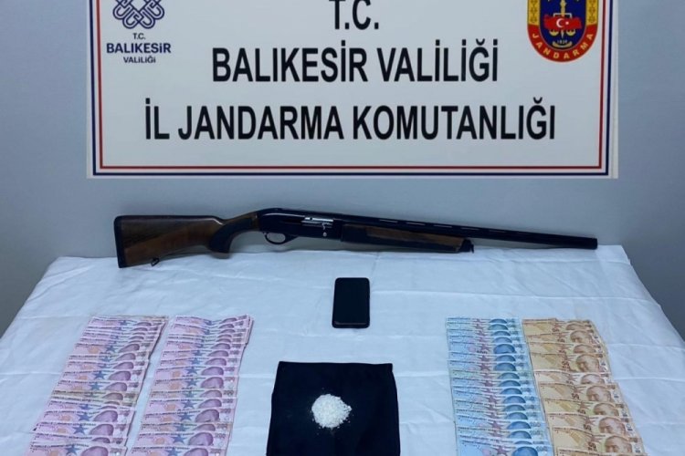 Balıkesir'de uyuşturucu operasyonunda bir kişi g&ouml;zaltına alındı