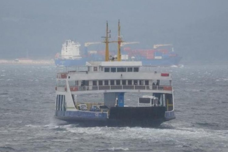 Bozcaada ve G&ouml;k&ccedil;eada'da t&uuml;m feribot seferleri iptal edildi